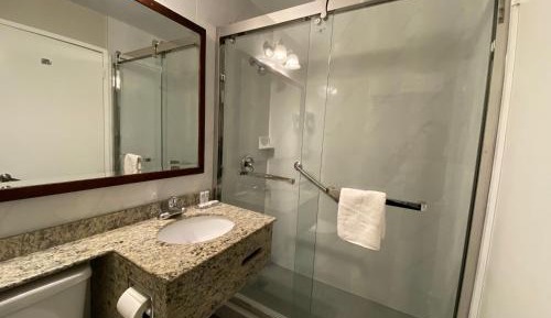 Room with Two Queen Beds - Non-Smoking