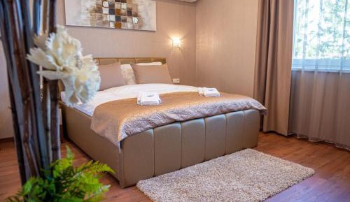 Deluxe Queen Room with Two Queen Beds