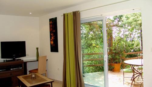 Comfort Double Room with Spa Bath and Garden View