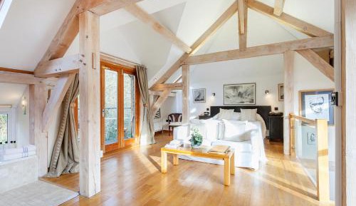 Apartment with Balcony - Barberry Brook