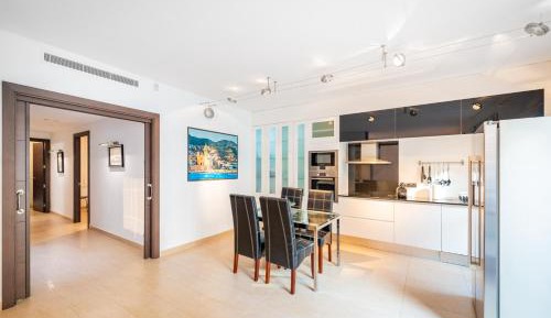 Apartment with Balcony