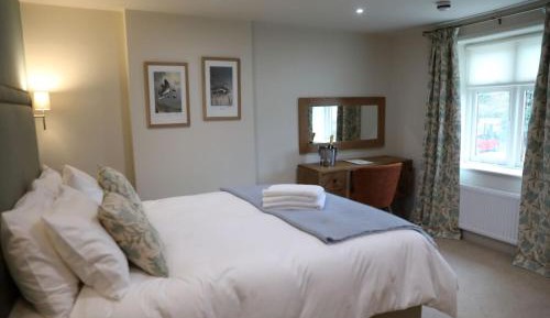 Deluxe Double Room with Shower
