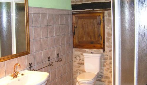 Two-Bedroom Apartment (4 Adults)
