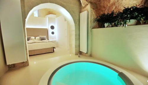 King Suite with Spa Bath