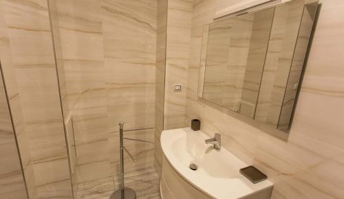 Standard Single Room with Shared Bathroom