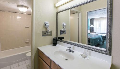 Double Room with Two Double Beds - Non-Smoking