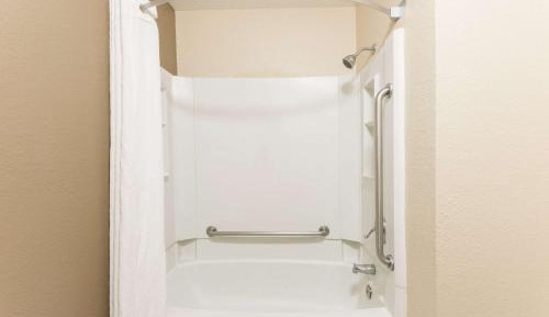 King Room - Mobility Access/Non-Smoking