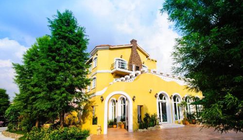 Deluxe Double Room with Castle View