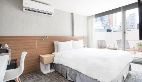 Business Deluxe Double Room