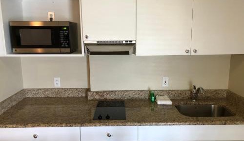 Three Room Kitchen Suite - Pool View
