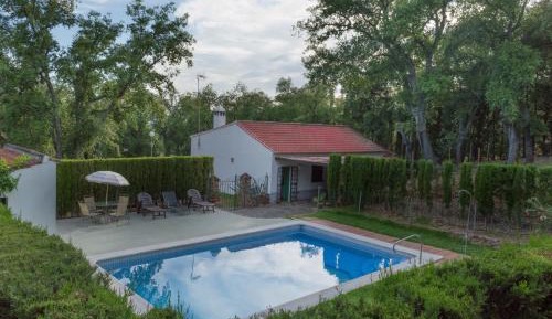 Three-Bedroom Townhouse