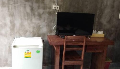 Family Room (3 Adults)