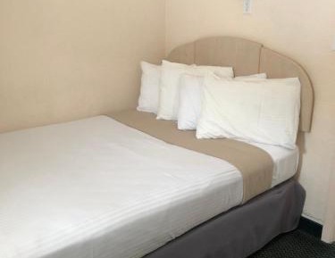 Two Room Kitchen Suite
