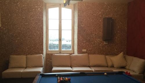 Deluxe Studio Apartment