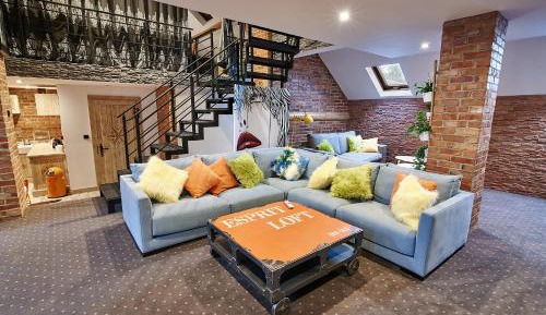 Deluxe Duplex Apartment with jacuzzi and mountain view