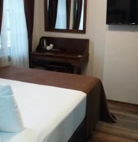 Economy Double Room with Garden View