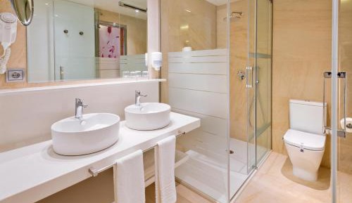 Superior Double Room with Balcony