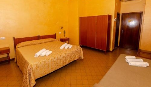 Triple Room with Private Bathroom