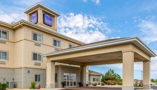Queen Suite with Sofa Bed - Non-Smoking