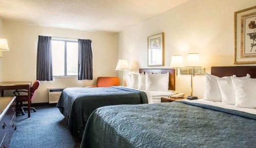 Queen Room with Two Queen Beds - Non-Smoking