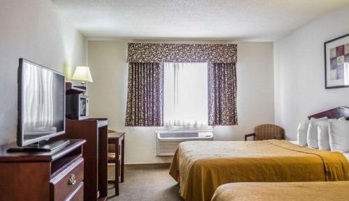 Queen Room with Two Queen Beds - Non-Smoking