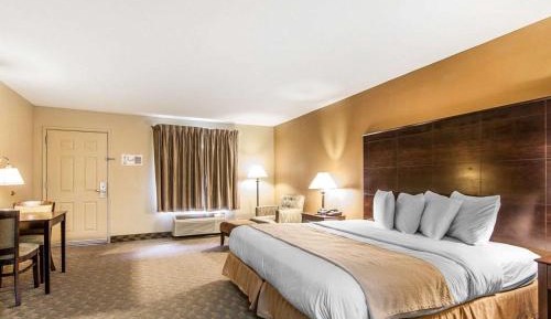 King Room - Non-Smoking