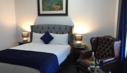 Deluxe Queen Room