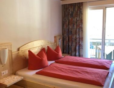 Double Room with Private External Bathroom