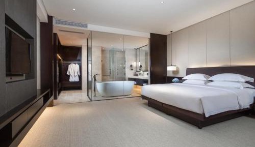 Business King Suite - Smoking