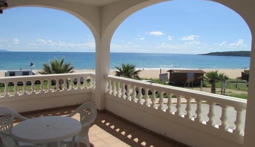 One bedroom apartment (2-3 Adults)