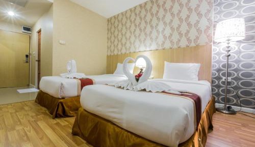 Deluxe Double or Twin Room