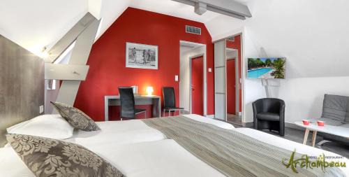 Deluxe Double or Twin Room