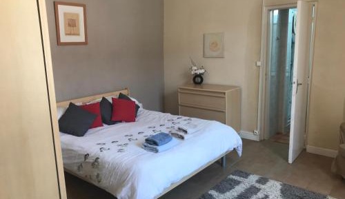 One-Bedroom House