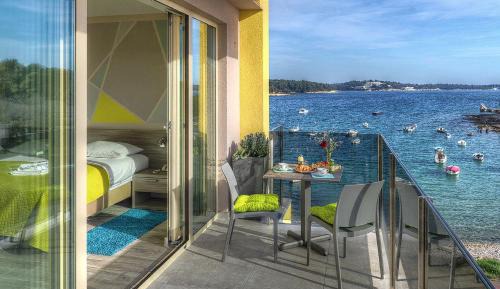 Superior Triple Room with Sea View