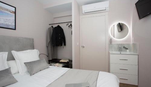Double Room with Private Bathroom