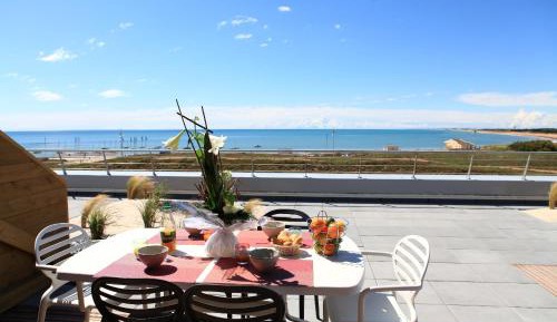 Two-Bedroom Apartment with Sea View