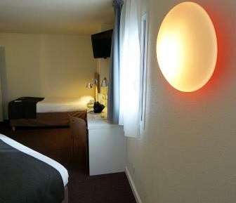 New Generation Quadruple Room with One Double Bed and 2 Single Beds