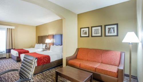 Queen Suite with Two Queen Beds - Non-Smoking