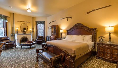 Superior King Suite
