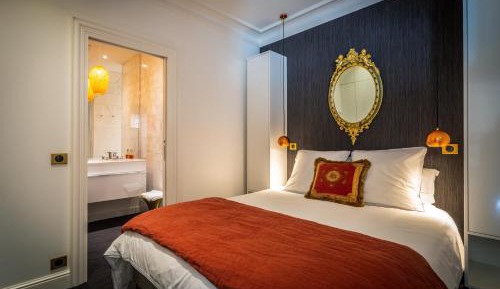 Deluxe Apartment