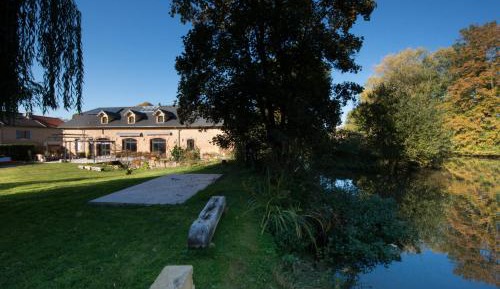 Seven-Bedroom House