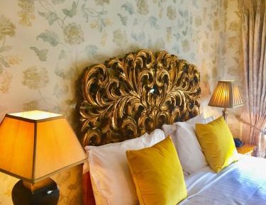 Heritage Period-Style Room
