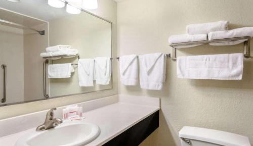 Double Room with Two Double Beds - Mobility Access/Non-Smoking