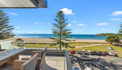 Three-Bedroom Apartment with Ocean View