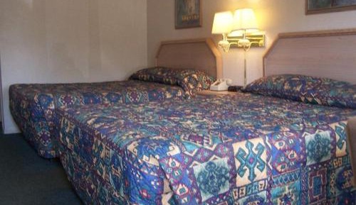 Standard Queen Room with Two Queen Beds