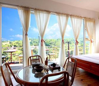 Quadruple Room with Private Bathroom