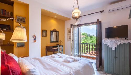 Junior Suite with Balcony