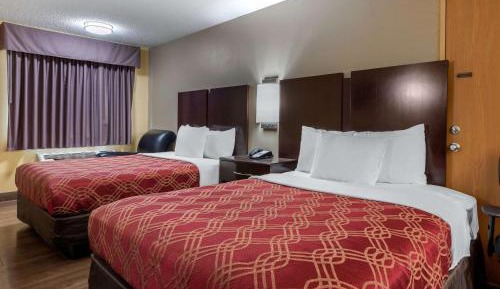 Queen Room with Two Queen Beds - Non-Smoking
