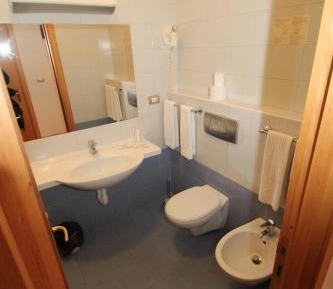 Economy Double or Twin Room