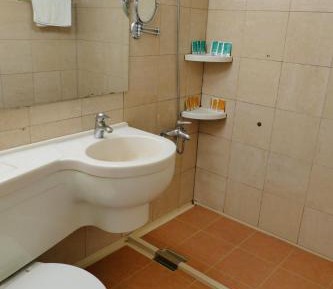 Superior Family Room - Block A